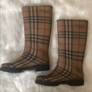 Authentic Burberry Rain Boots size 36